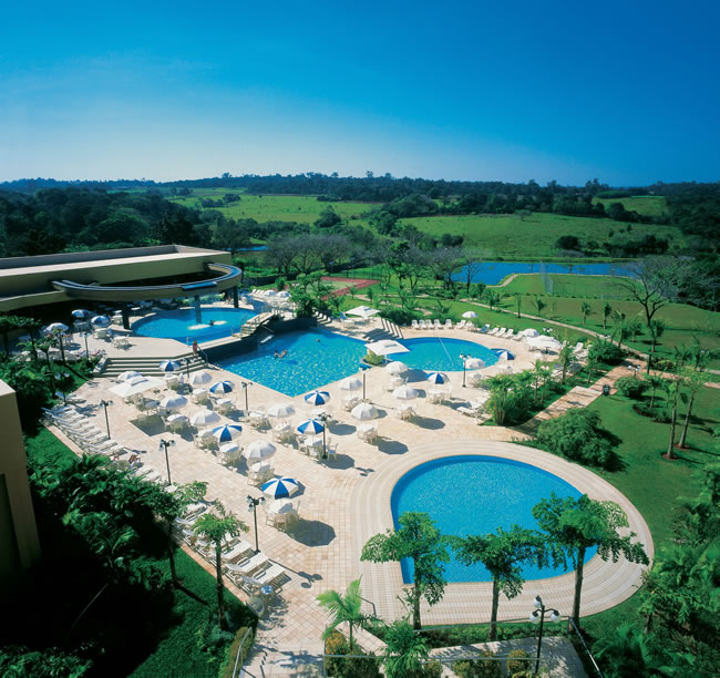 Mabu Thermas & Resort Hotel in Iguazu Falls - Pool area